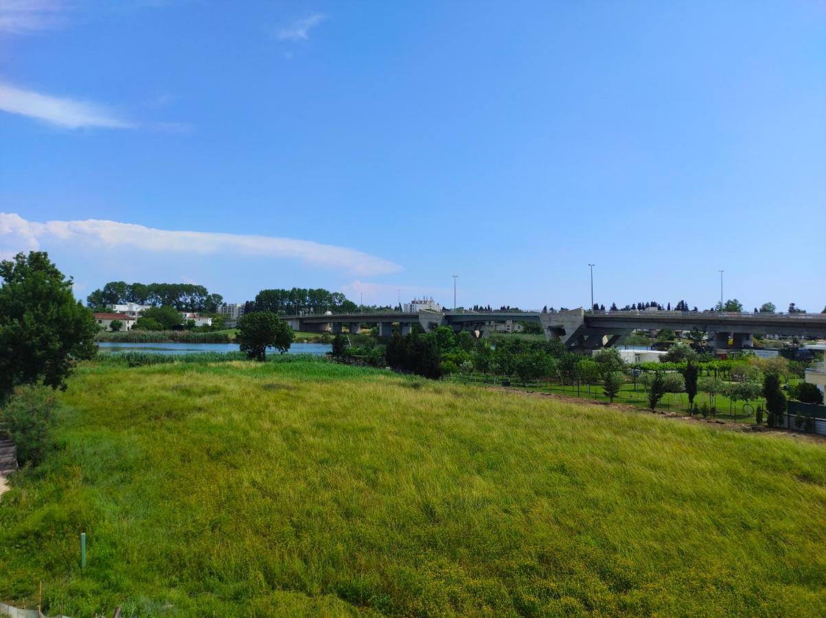 克比公寓酒店 乌尔齐尼 外观 照片